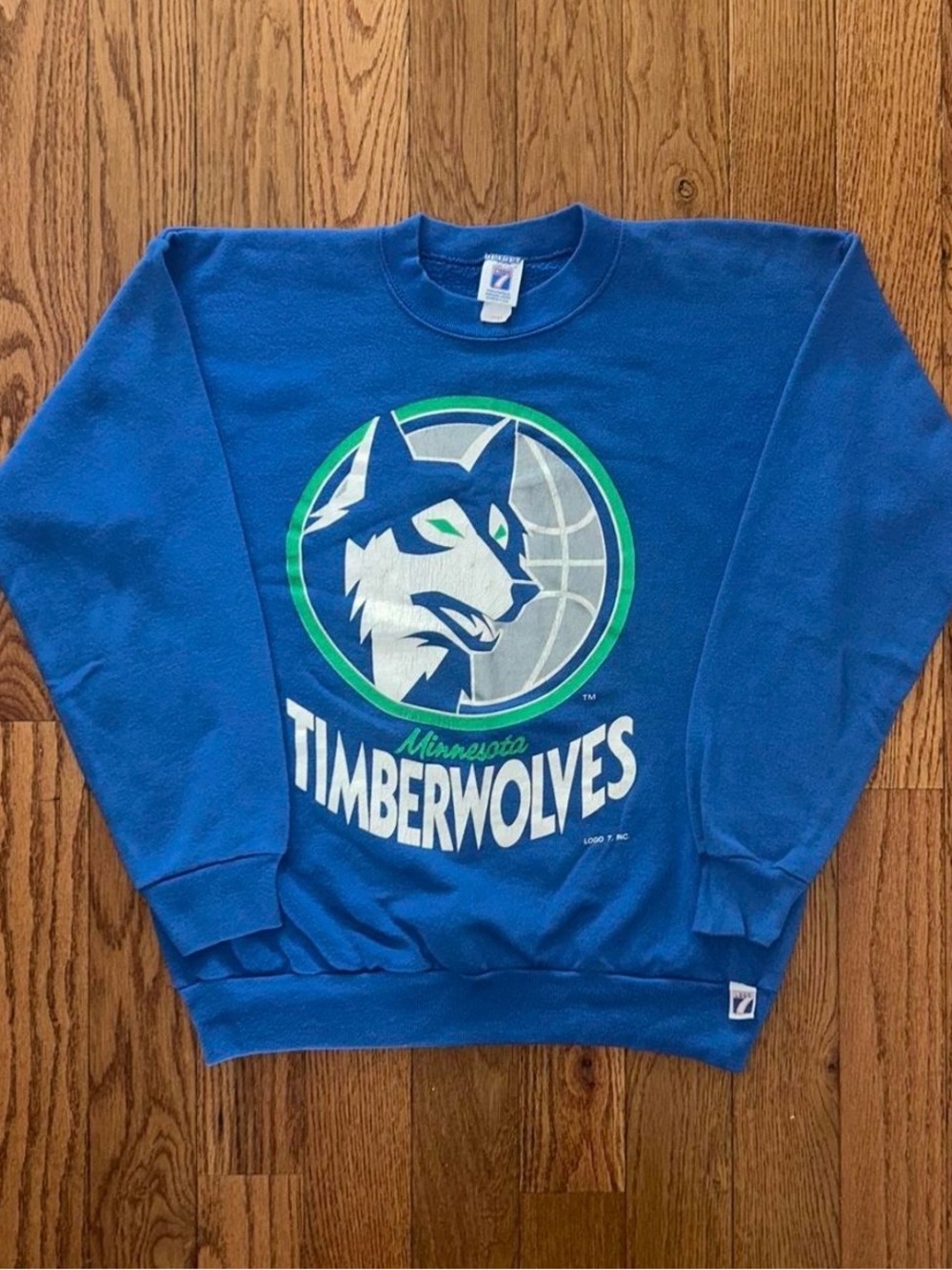 Minnesota Timberwolves Logo 7 Vintage Crewneck Size Large